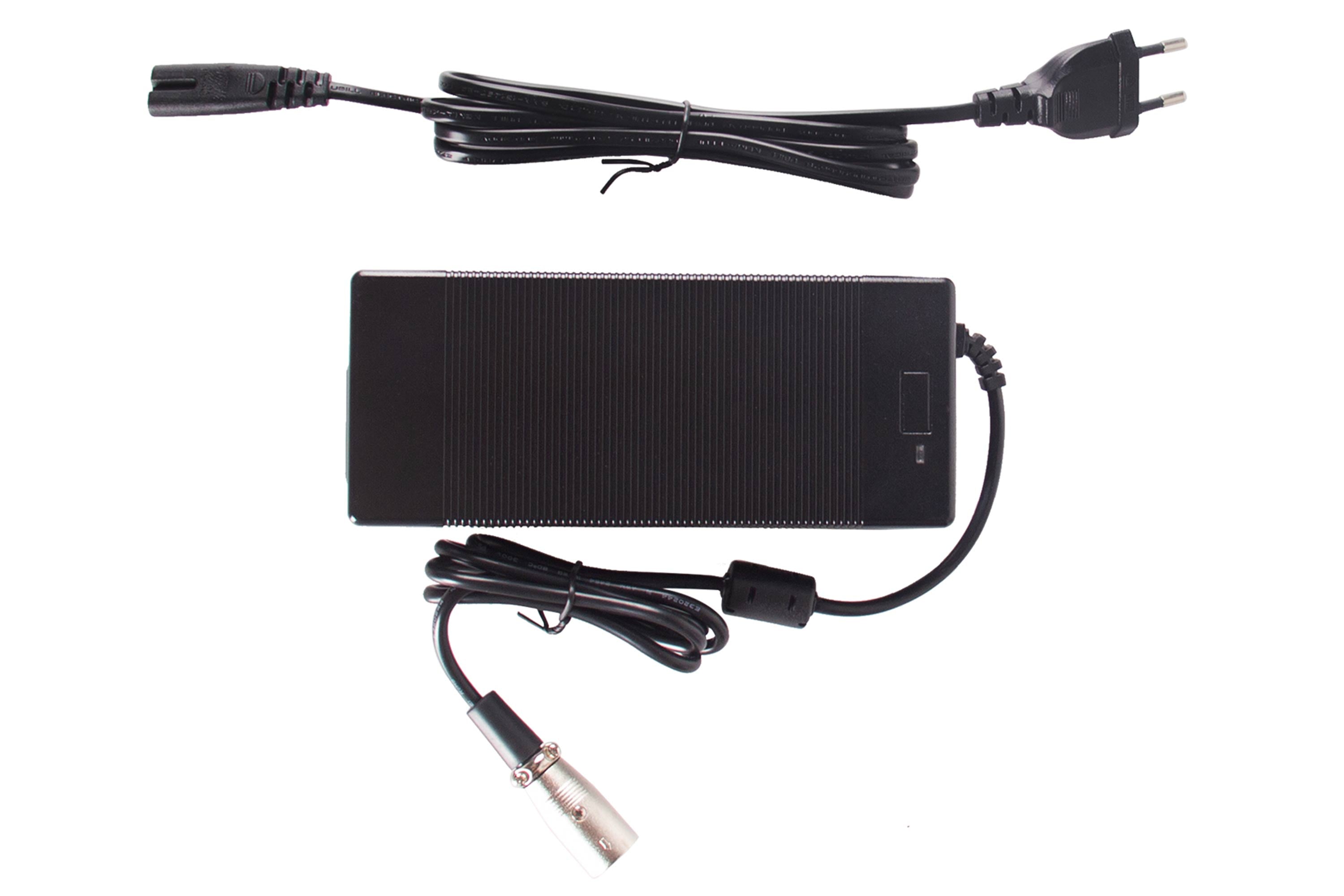 Cysum M900 48V 2AH Ladegerät